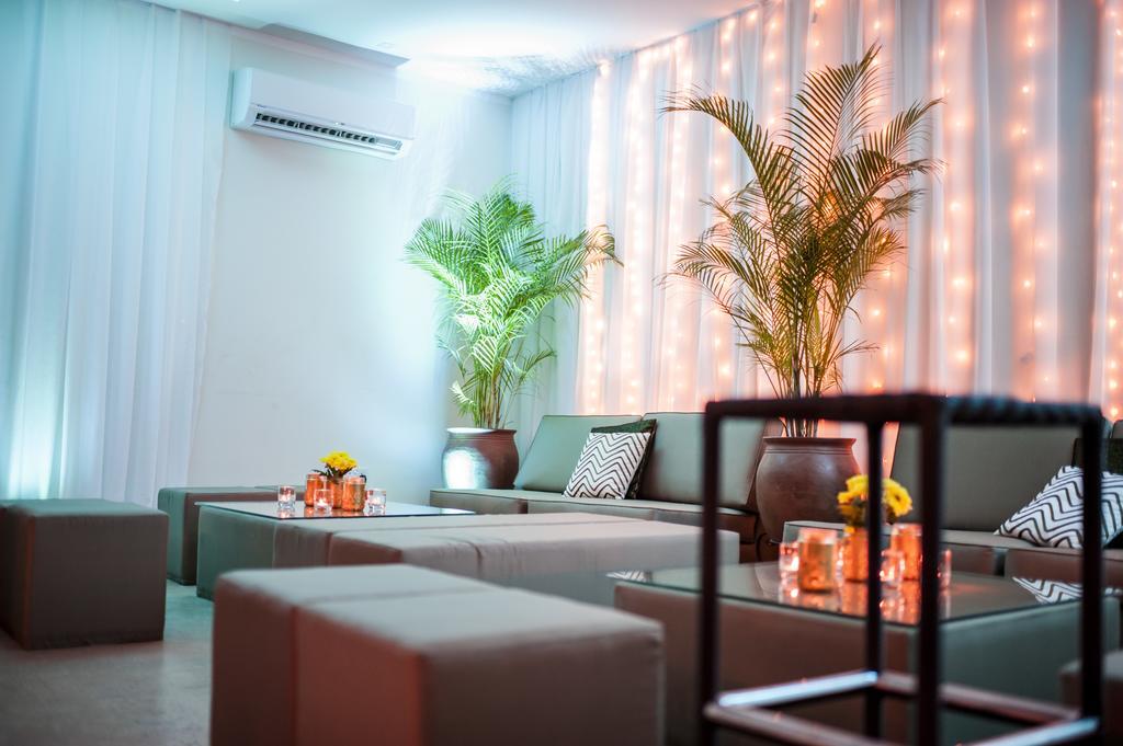 Tropical Enclave Hotel Accra Exterior photo